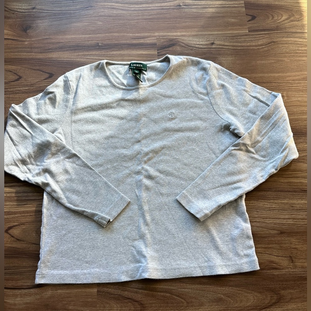 Grey long sleeve